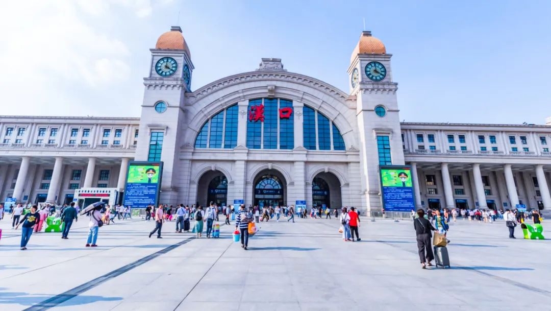 板川超性能集成灶即将登录四大重点高铁枢纽,霸屏金九银十黄金季 板川超性能集成灶即将登录四大重点高铁枢纽,霸屏金九银十黄金季