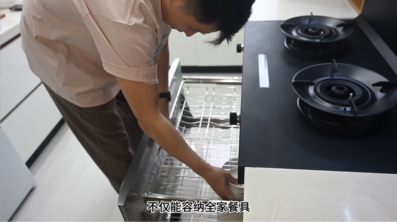 【冠军家的新厨房】一个月深度体验：席岳峰为何钟情板川KD1X？